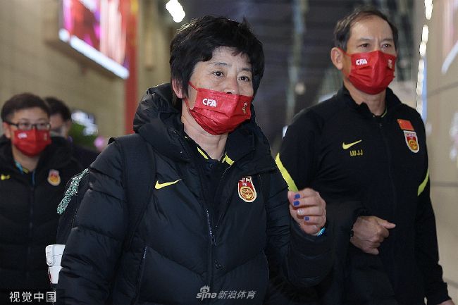 大小武前后夹击黄蓉小说